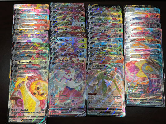 50 Random VMAX Cards - Pokémon